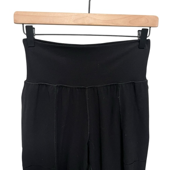 Athleta Salutation Jogger in Powervita - Picture 4 of 8